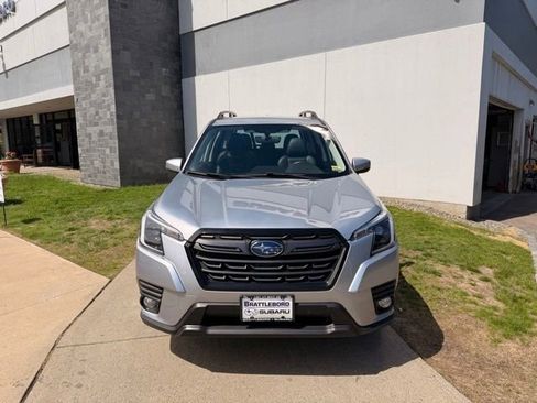 Certified 2023 Subaru Forester Limited AWD/4WD image 11