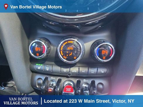 Used 2022 MINI Cooper 4-Door Hardtop FWD image 15