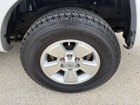Used 2010 Toyota Tacoma PreRunner RWD image 6