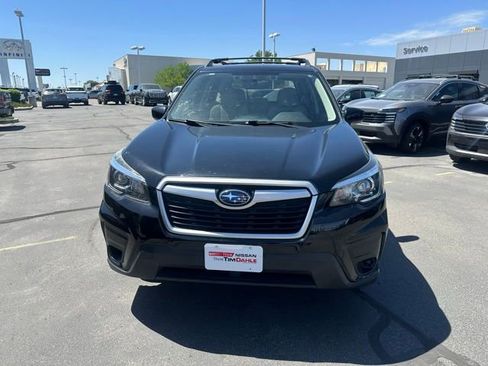 Used 2020 Subaru Forester Premium AWD/4WD image 4