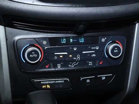 Used 2019 Ford Escape SE FWD image 26