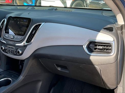 Certified 2024 Chevrolet Equinox LT FWD image 17