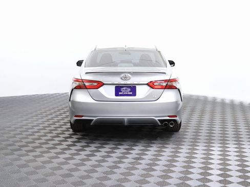 Used 2019 Toyota Camry SE image 7