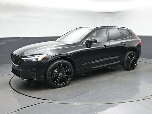 Used 2024 Volvo XC60 B5 Ultimate w/ Protection Package Premier AWD/4WD image 4