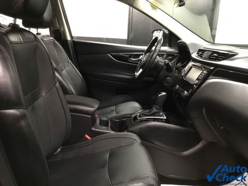 Used 2018 Nissan Rogue Sport SL w/ SL Premium Package AWD/4WD image 34