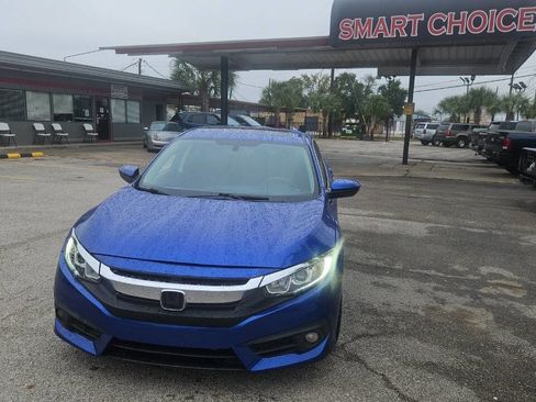 Used 2018 Honda Civic EX image 1