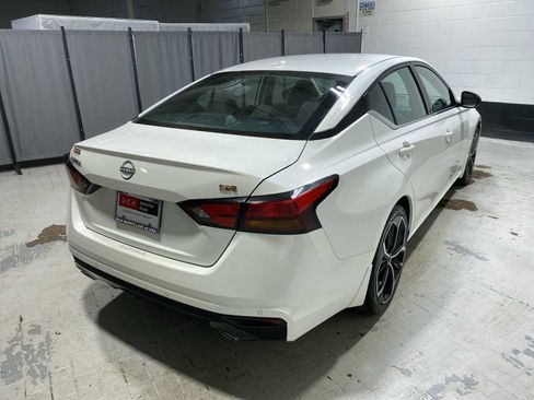 Used 2024 Nissan Altima 2.5 SR FWD image 26
