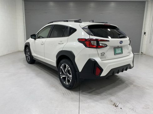 Used 2024 Subaru Crosstrek 2.0i Premium AWD/4WD image 6
