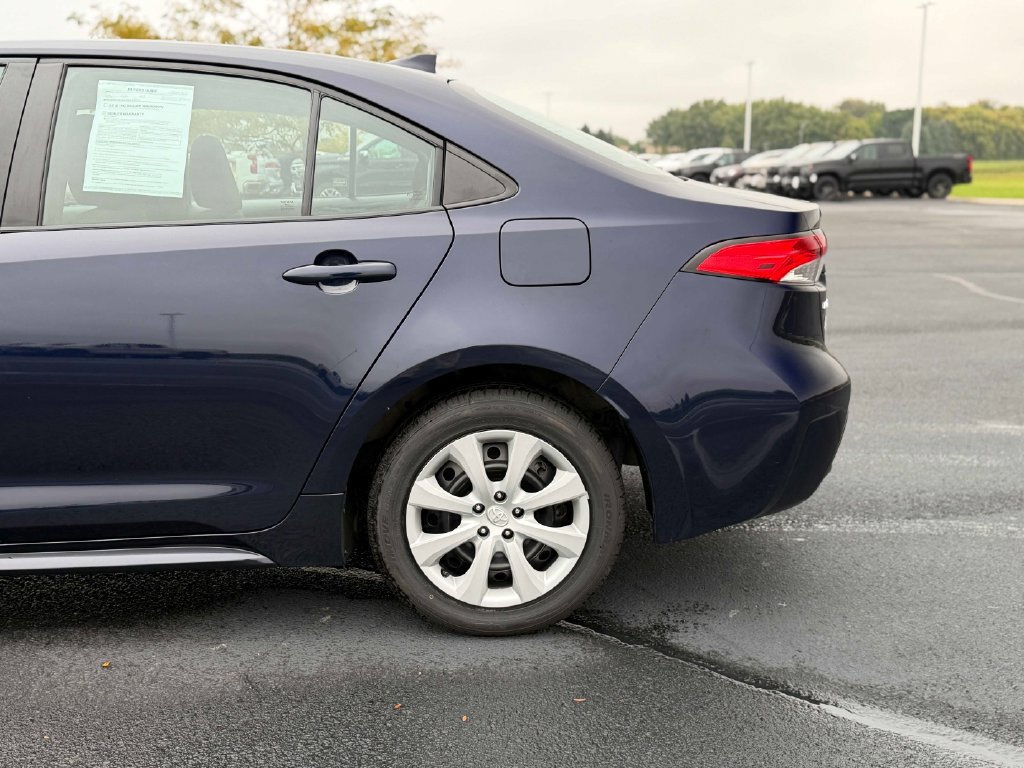 Used 2024 Toyota Corolla LE FWD image 13