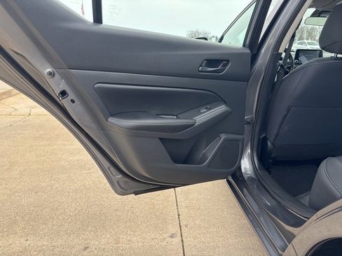 Used 2024 Nissan Altima 2.5 SV image 17