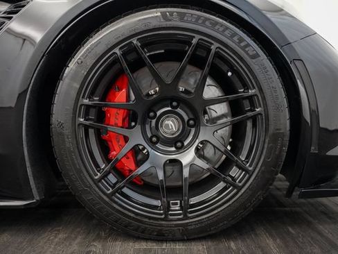 Used 2015 Chevrolet Corvette Z06 w/ 3LZ Preferred Equipment Group RWD image 36