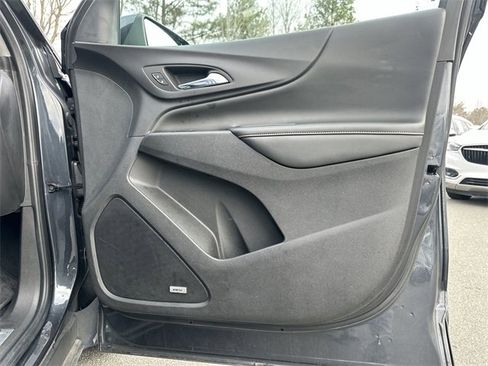 Used 2022 Chevrolet Equinox Premier image 31