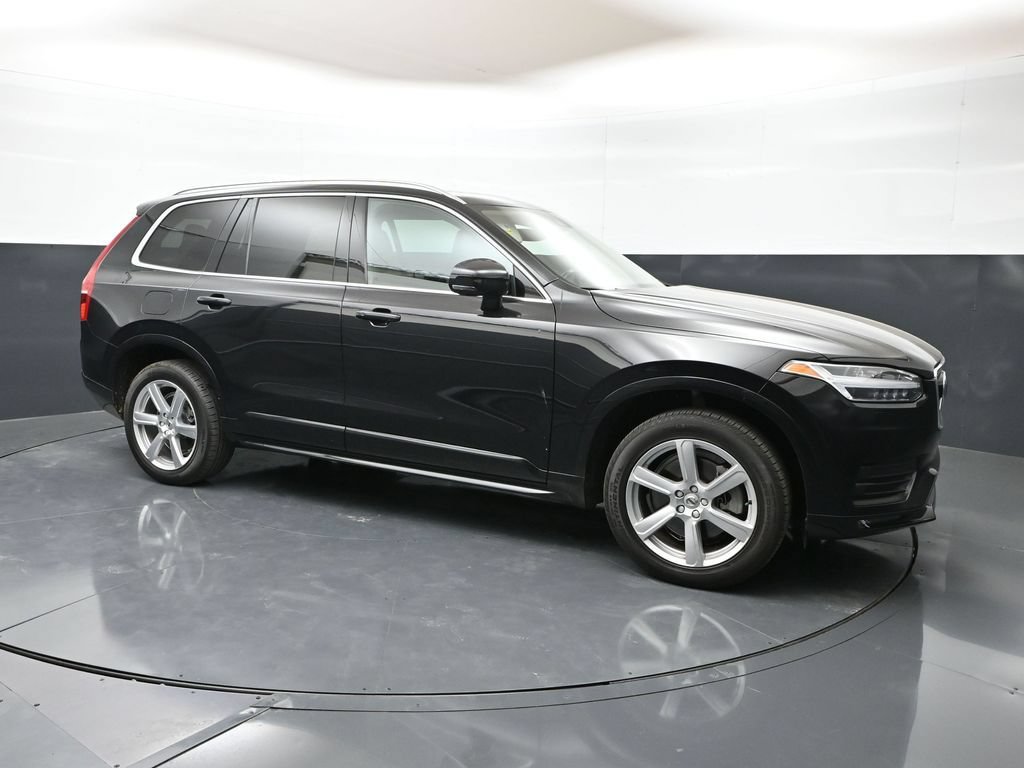 Used 2022 Volvo XC90 T5 Momentum AWD/4WD image 1
