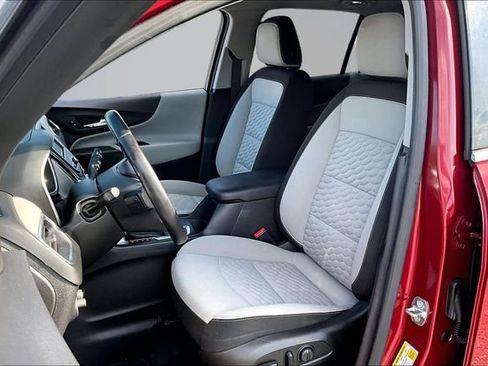 Used 2018 Chevrolet Equinox LT FWD image 20