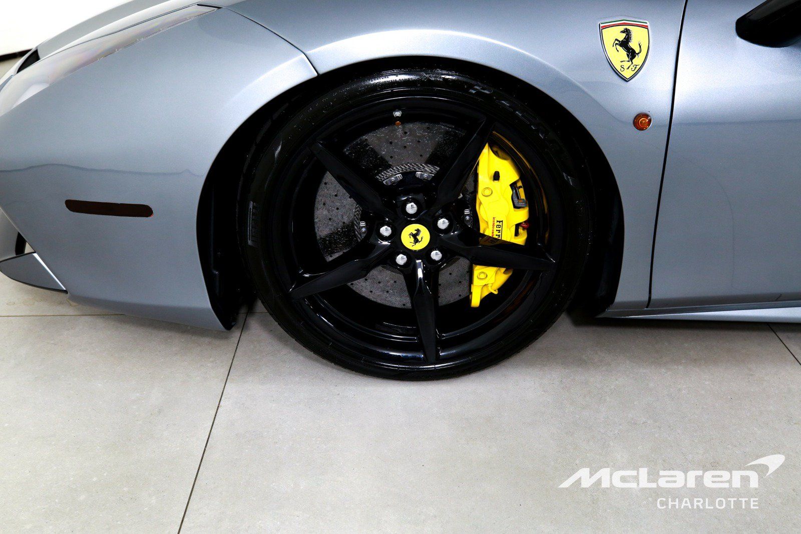 Used 2019 Ferrari 488 Spider RWD image 27