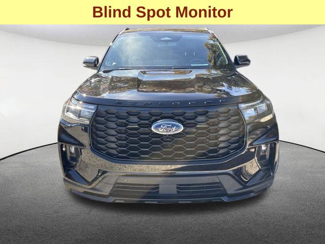 Used 2026 Ford Explorer ST-Line w/ ST-Line Street Pack AWD/4WD image 5