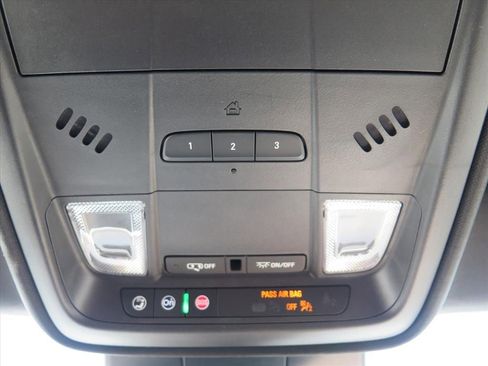 Certified 2024 Cadillac XT4 Luxury w/ Cold Weather Package image 21