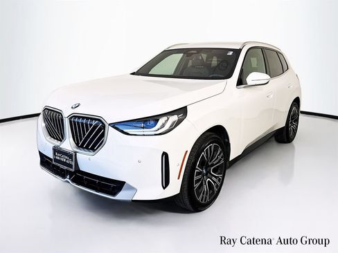 Used 2026 BMW X3 xDrive30i w/ Convenience Package AWD/4WD image 3