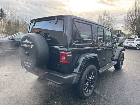 Used 2023 Jeep Wrangler Unlimited Sahara w/ Cold Weather Group image 7