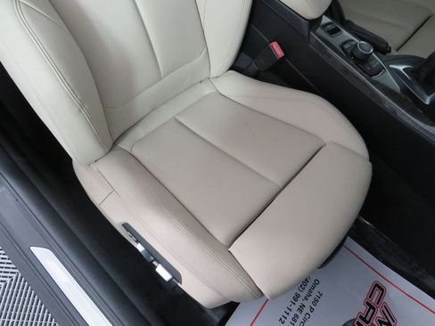 Used 2017 BMW 230i Convertible RWD image 28