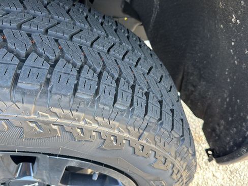 Used 2026 Chevrolet Silverado 1500 LT Trail Boss w/ LT Trail Boss Premium Package image 38