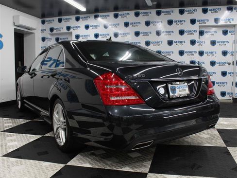 Used 2013 Mercedes-Benz S 550 4MATIC image 2