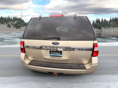 Used 2017 Ford Expedition Limited AWD/4WD image 4