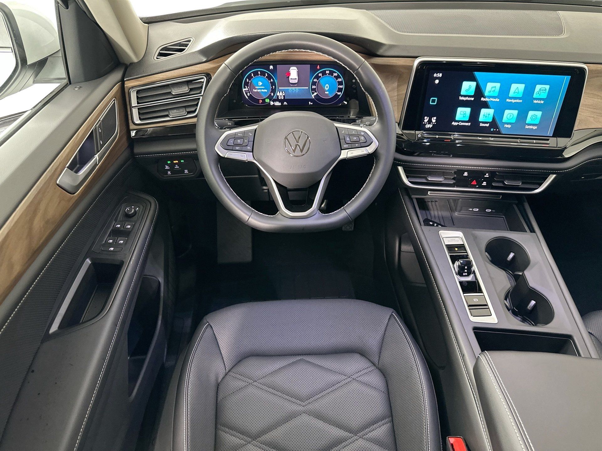 Certified 2026 Volkswagen Atlas SE FWD image 20