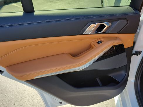 Used 2024 BMW X5 xDrive40i w/ M Sport Package image 10