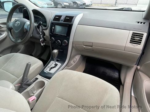 Used 2010 Toyota Corolla LE FWD image 14