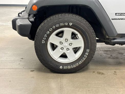 Used 2013 Jeep Wrangler Sport image 11