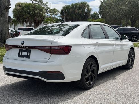 New 2026 Volkswagen Jetta SE FWD image 7