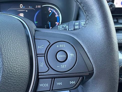 Used 2023 Toyota RAV4 XLE Premium AWD/4WD image 22