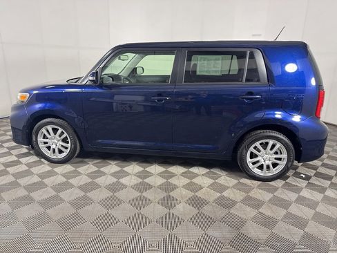 Used 2014 Scion xB image 13