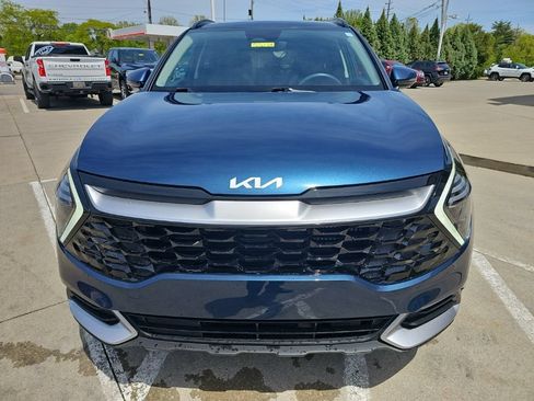 Used 2025 Kia Sportage EX w/ EX Premium Package AWD/4WD image 4