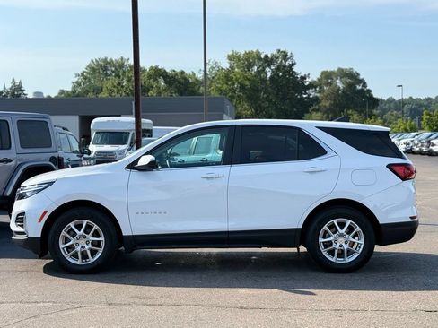 Used 2023 Chevrolet Equinox LT FWD image 36