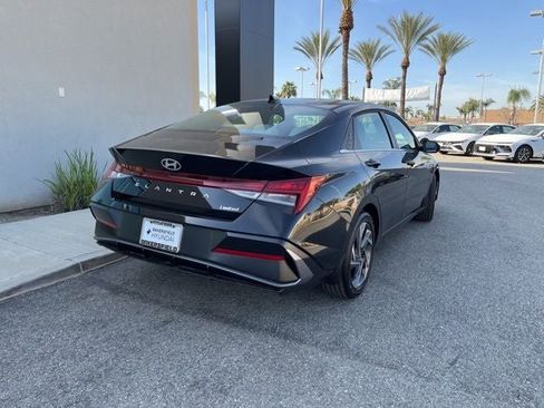 New 2026 Hyundai Elantra Limited image 4