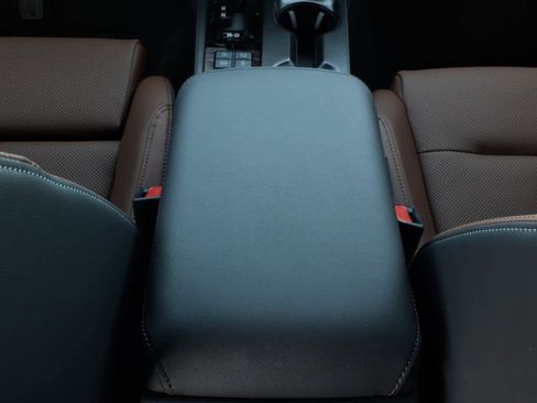 New 2026 Subaru Outback Touring XT image 31