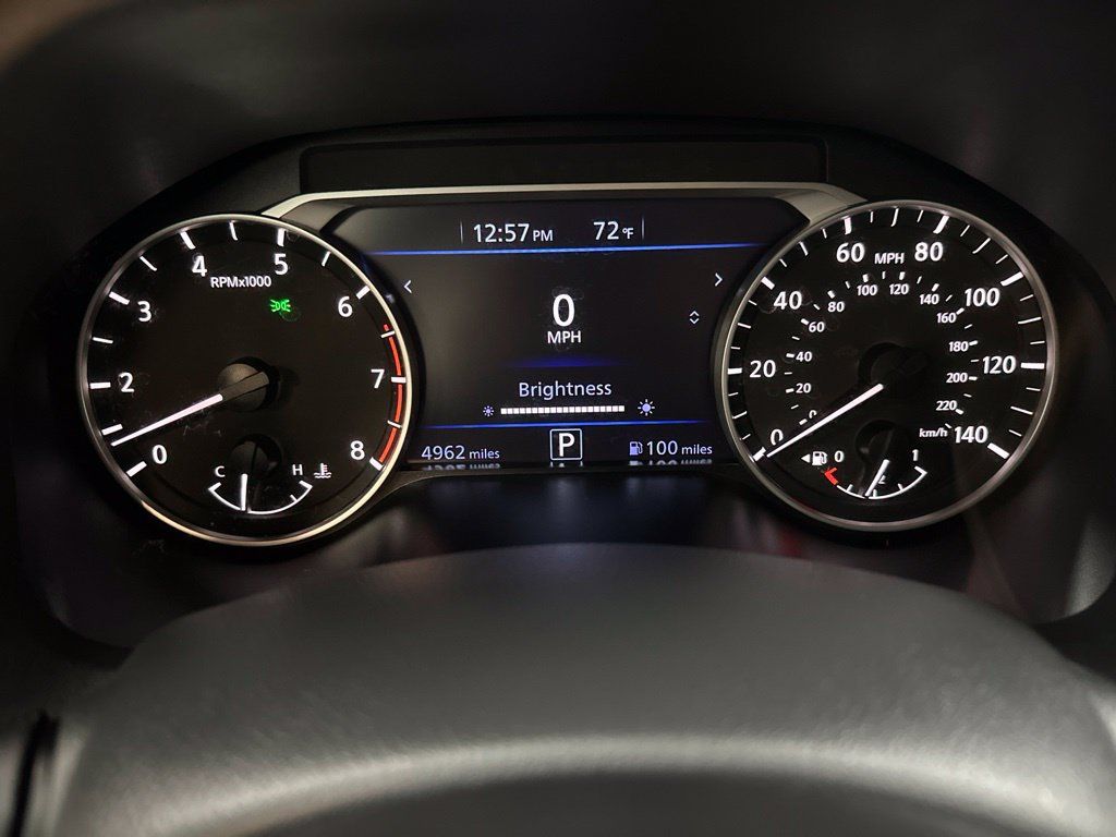 Used 2025 Nissan Altima 2.5 SR w/ SR Premium Package AWD/4WD image 24