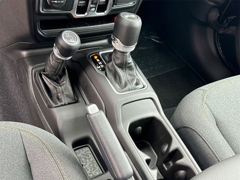 New 2025 Jeep Wrangler Sahara w/ Safety Group image 27