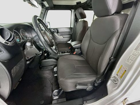 Used 2014 Jeep Wrangler Unlimited Sport w/ Quick Order Package 24S AWD/4WD image 13