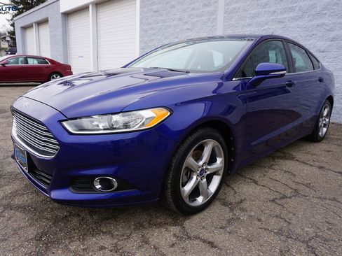 Used 2013 Ford Fusion SE image 3