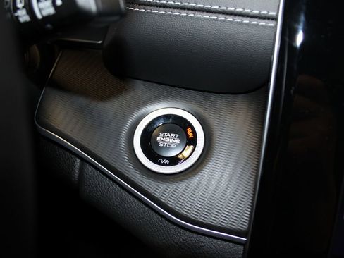 New 2025 Jeep Grand Cherokee Laredo w/ Luxury Tech Group I image 12