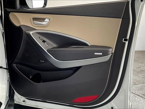 Used 2017 Hyundai Santa Fe Sport image 24