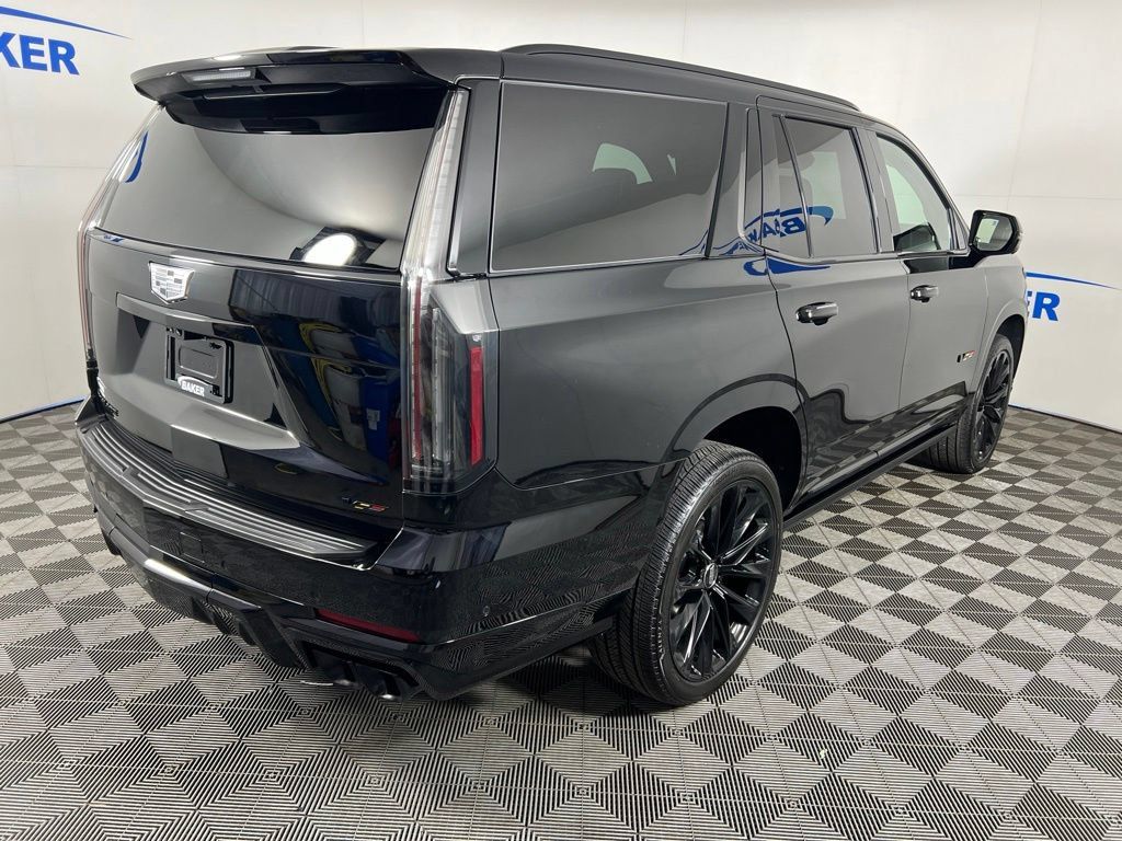 Used 2026 Cadillac Escalade V w/ LPO, ONYX Package AWD/4WD image 6