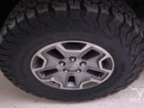 Used 2015 Jeep Wrangler Unlimited Rubicon w/ Connectivity Group image 5