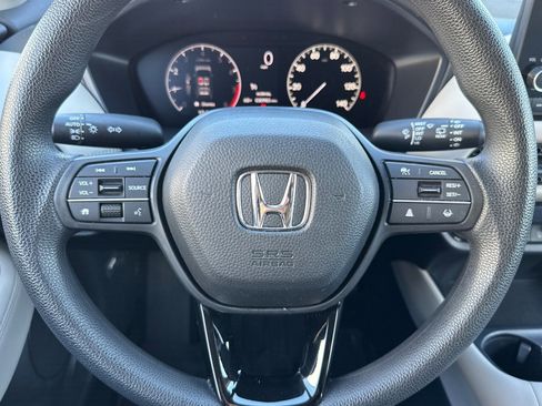 Used 2023 Honda HR-V LX image 20
