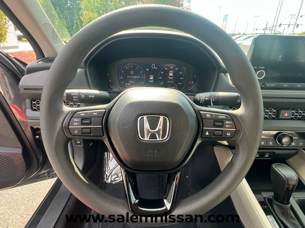 Used 2024 Honda Accord EX image 13