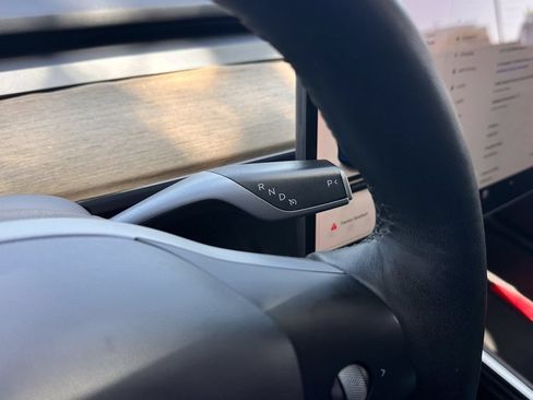 Used 2022 Tesla Model 3 Long Range AWD/4WD image 13