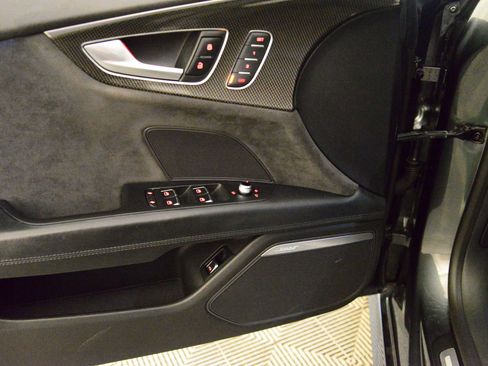 Used 2017 Audi S7 Premium Plus w/ S7 Sport Package image 28